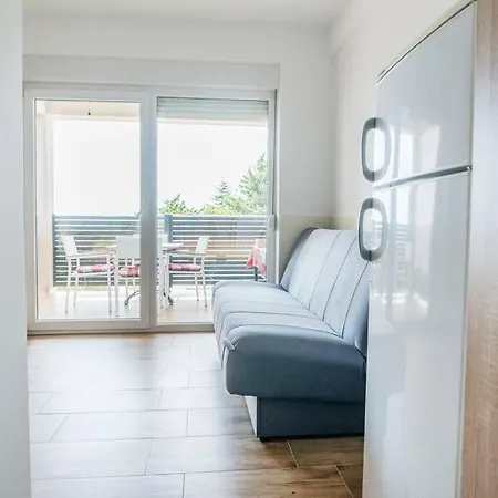 Tomislav Apartment *